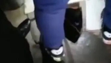 نجات نوازد یک روزه از چاه سرویس بهداشتی/تصاویر