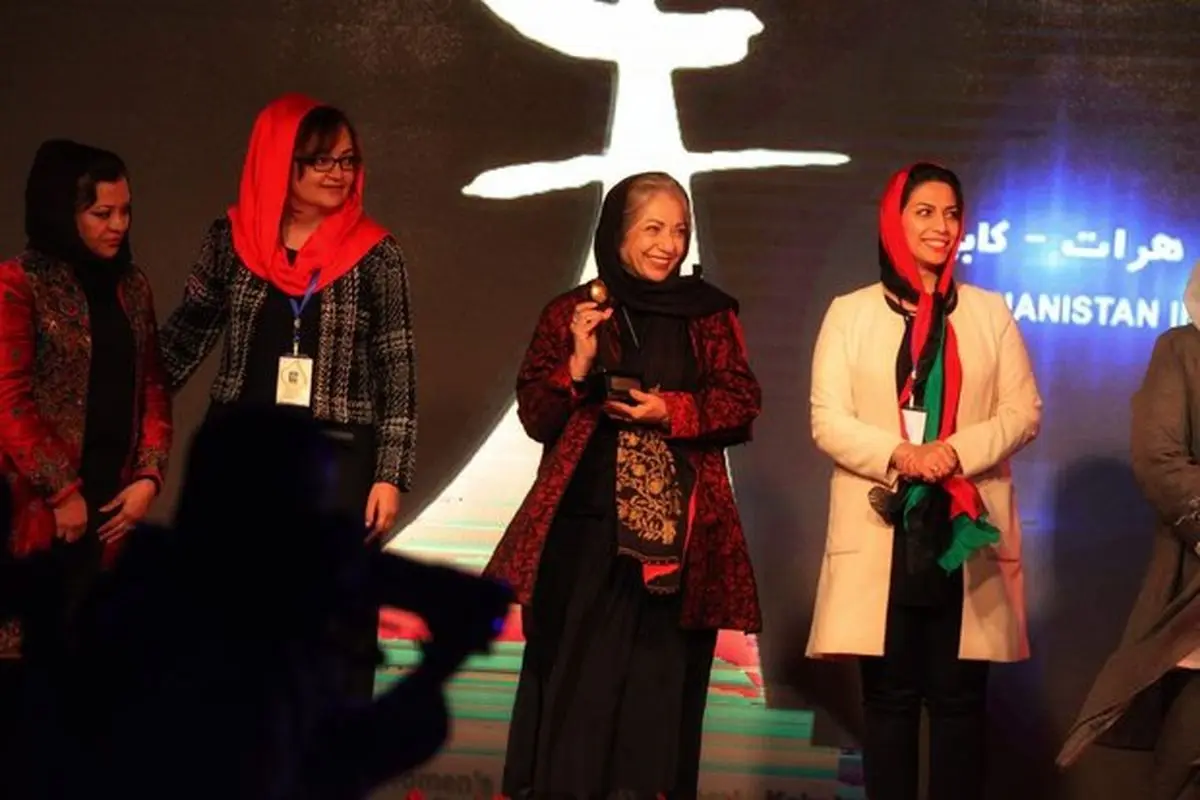 تقدیر ویژه جشنواره فیلم زنان هرات از رخشان بنی‌اعتماد