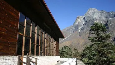 هتلی در بلندترین قله دنیا