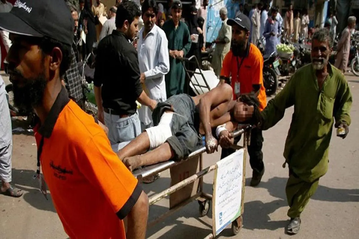 حمله داعش به زیارتگاهی در پاکستان +تصاویر