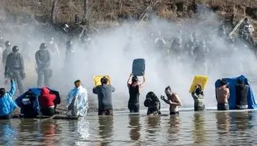 اعتراض سرخپوستان به ساخت خط لوله نفت+عکس