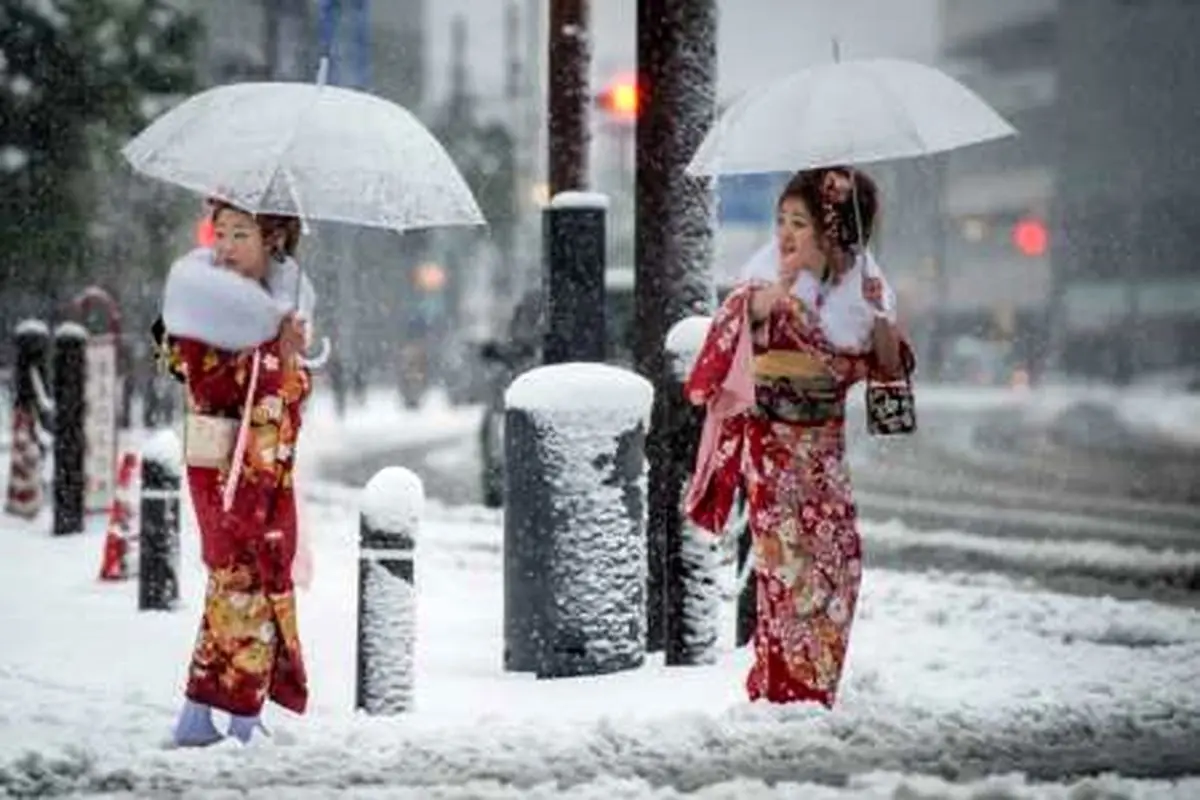 توکیو بعد از نیم قرن سفیدپوش شد (+عکس)