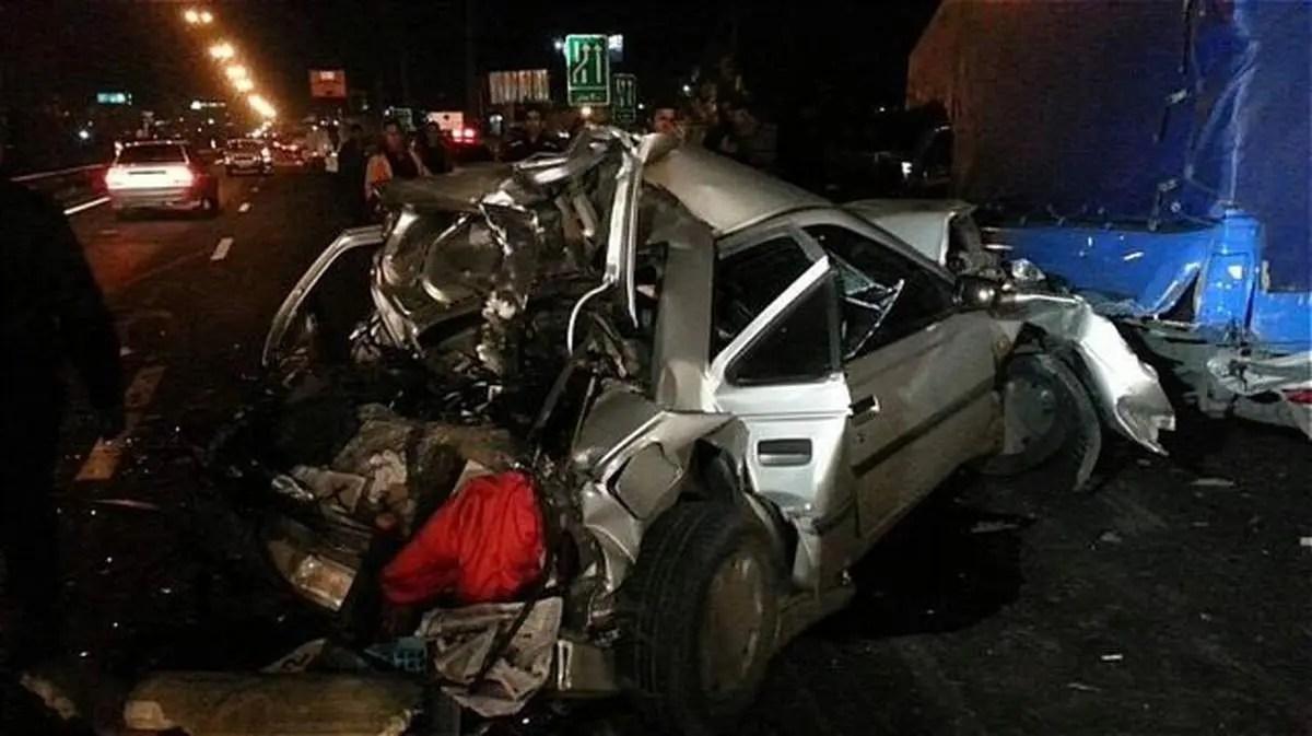 کامیون‌ها جاده کرج را به هم ریختند+ عکس