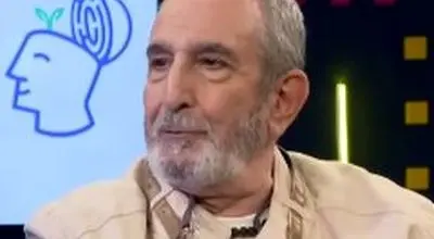 فرهاد آئیش: ترامپ همه چیز را در آمریکا خراب کرده!/ویدیو 