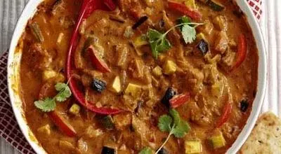 غذای گیاهی مقرون‌به‌صرفه؛ کاری سبزیجات با نان یا برنج