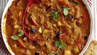 غذای گیاهی مقرون‌به‌صرفه؛ کاری سبزیجات با نان یا برنج