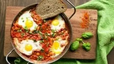 پخت املت ایرانی زیر برج ایفل!+ فیلم