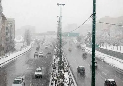 بارش برف و باران در جاده‌ها / سفر غیرضروری ممنوع