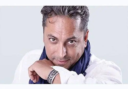 سیاوش صحنه: به ایران میروم، بخاطر بوسه بر مزار پدرم + فیلم