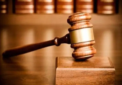 معاملات ۲ شرکت بزرگ خودروساز در بورس متوقف شد