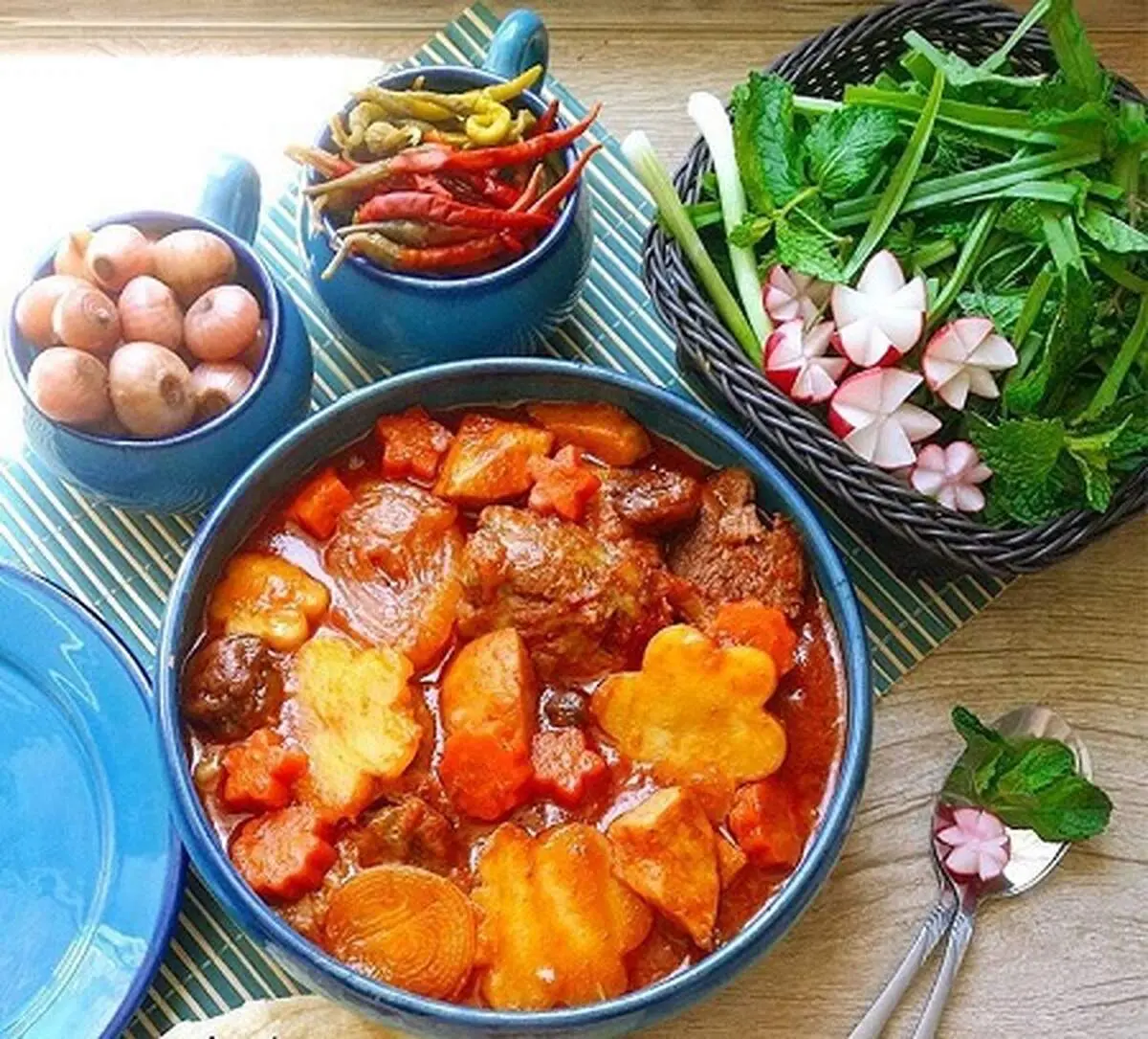 طرز تهیه تاس کباب خوشمزه و خاص با گوشت چرخ کرده
