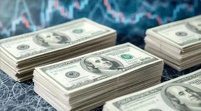با تداوم وضع موجود دلار ۲۴۰ هزار تومان می‌شود+ فیلم