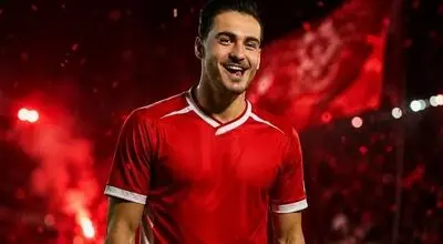 پرسپولیس یک مهاجم جوان جذب کرد؛ کسری طاهری به جمع سرخ‌ها پیوست