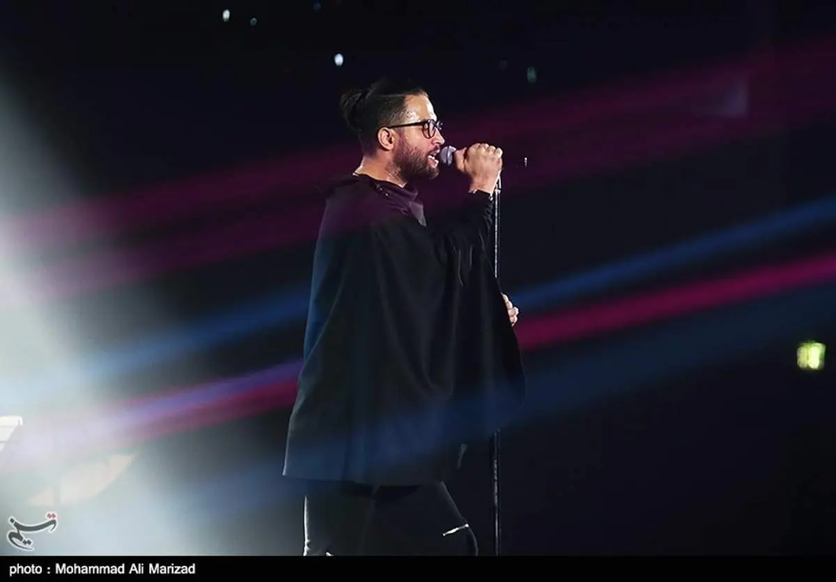 بنیامین با لباسی متفاوت