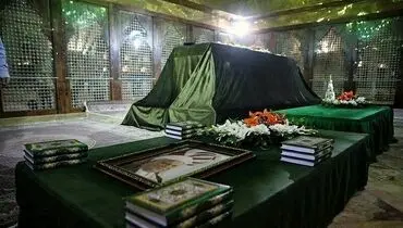 مرقد آیت‌الله هاشمی در نمایی از درون ضریح حرم امام (ره)/عکس