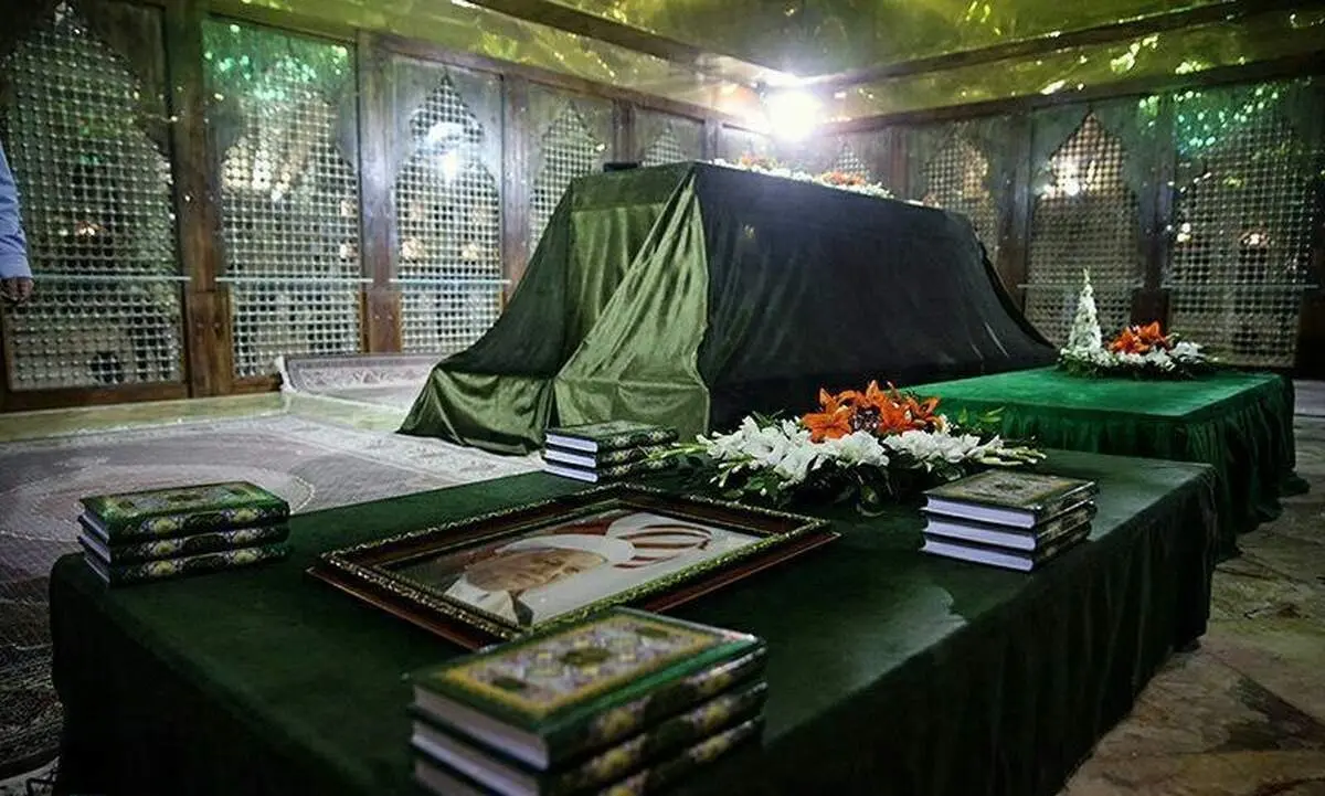 مرقد آیت‌الله هاشمی در نمایی از درون ضریح حرم امام (ره)/عکس