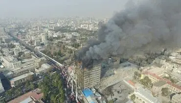 نمای هوایی از ساختمان پلاسکو دقایقی قبل از ریزش کامل+عکس