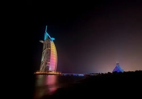 حضور خواننده لس آنجلسی در کنسرت محسن یگانه در دبی+ فیلم