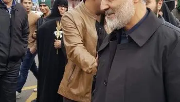 حضور حاج قاسم سلیمانی در راهپیمایی ۲۲ بهمن
