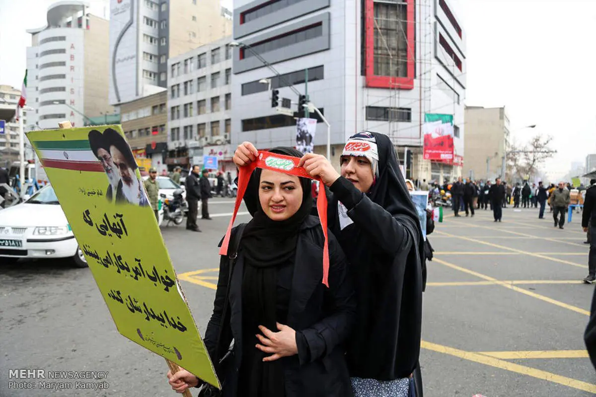 در حاشیه راهپیمایی یوم الله ۲۲ بهمن در تهران