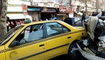 تصادف اتوبوس با عابران پیاده در کرج+عکس