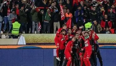 سلفی بازیکنان پرسپولیس با تماشاگران +عکس
