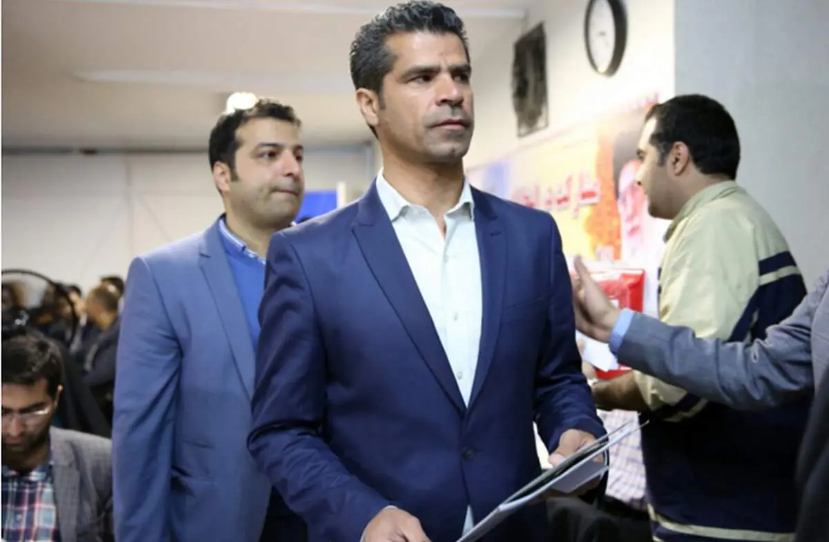 حضور چهره ها در اولین روز ثبت نام