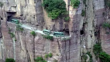 یکی از خطرناک‌ترین جاده‌های جهان+عکس
