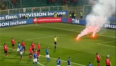 آتش‌بازی عجیب هواداران آلبانی در ورزشگاه+عکس