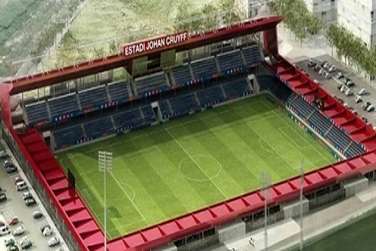 نام یوهان کرایوف بر استادیومی جدید در بارسلونا