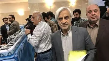 ثبت نام هاشمي طبا در انتخابات/عکس