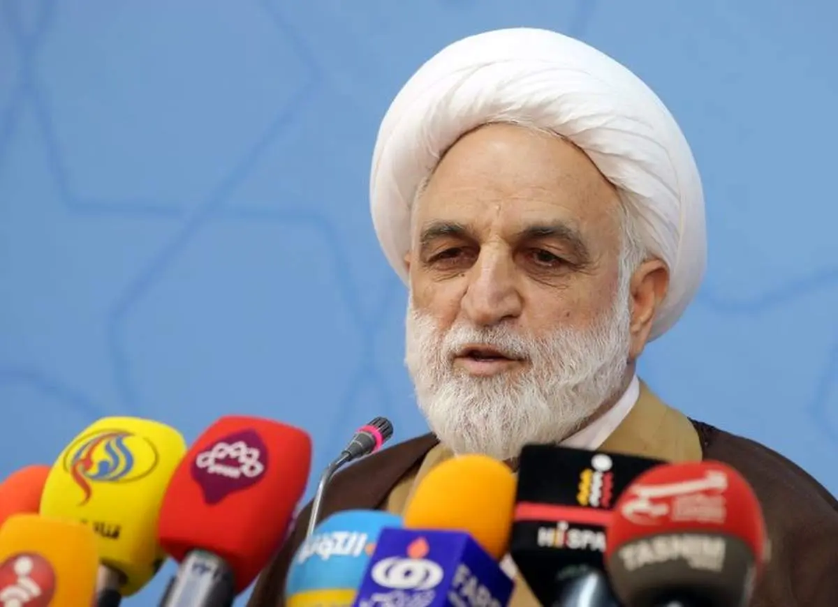 آقای روحانی! شما برای برگرداندن پولهای متهم بزرگ نفتی چه کردید؟/وضعیت پرونده کالای قاچاق دختر وزیر /پاسخ به پور محمدی و جهانگیری!/پیگیری پرونده فرد فراری منتسب به آستان قدس
