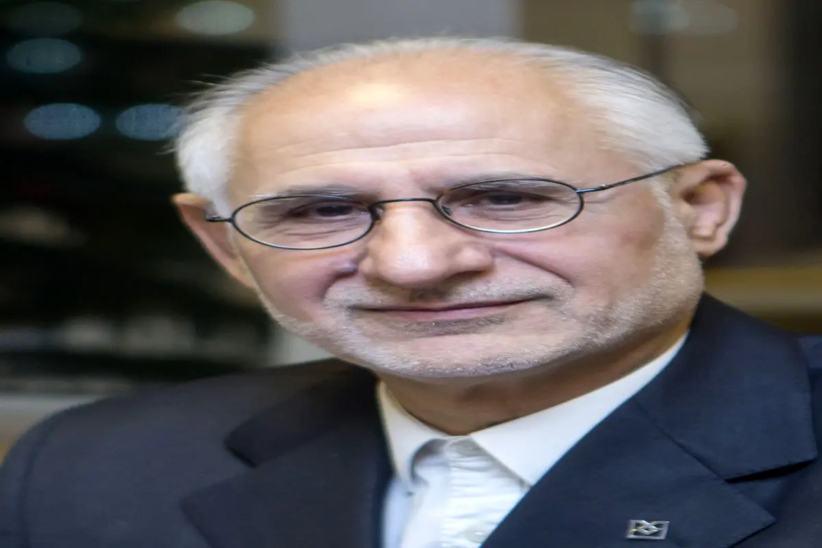 همه چيز را از دولت نخواهيم، توسعه و پيشرفت يك كار تيمي است