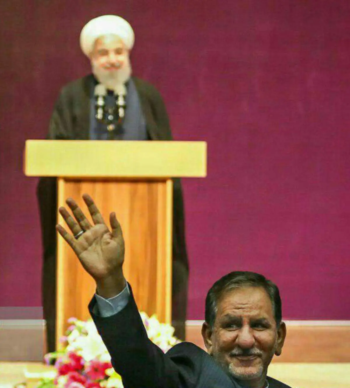تصویری جالب از روحانی و جهانگیری