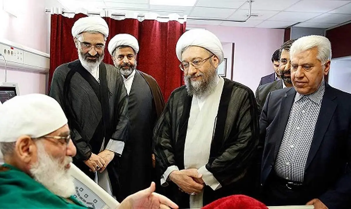 عیادت رئیس قوه قضائیه از آیت الله هاشمی شاهرودی+عکس