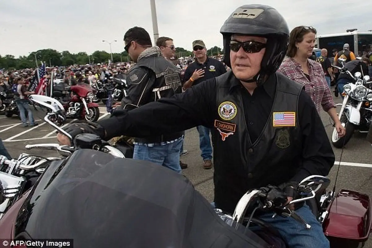 موتور سواری وزیر خارجه آمریکا +عکس