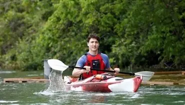 قایق‌سواری نخست وزیر کانادا +عکس