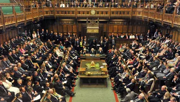 تعلیق پارلمان انگلیس / حزب حاکم از اکثریت افتاد