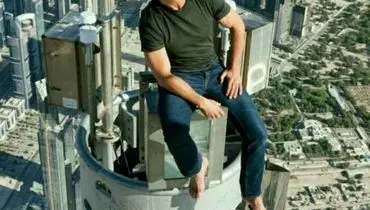 ژست تام کروز در بلندترین برج دنیا!