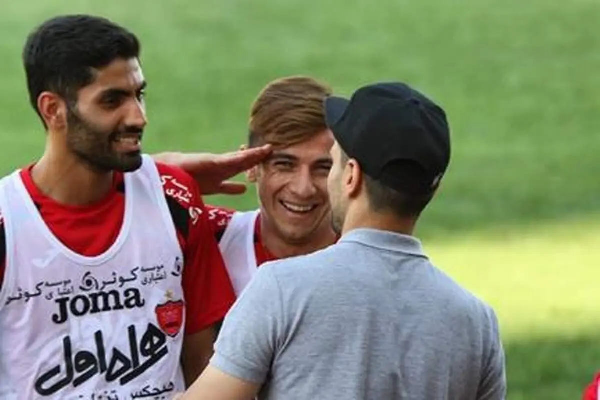 سلام نظامی به تفنگدار پرسپولیس
