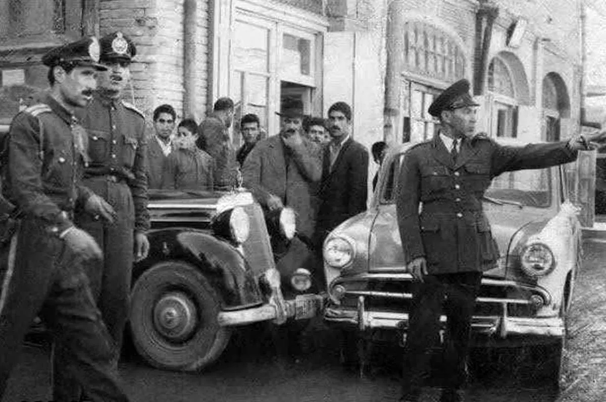 صحنه یک تصادف در سال ۱۳۳۰ +عکس