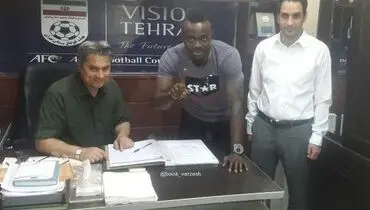 بمب پرسپولیسی‌ها قراردادش را ثبت کرد