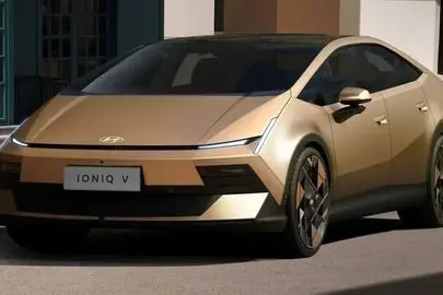 سدان متفاوت هیوندا به میدان آمد ؛ از پلتفرم برقی تا نمایشگر بزرگ ۲۷ اینچی+ تصاویر