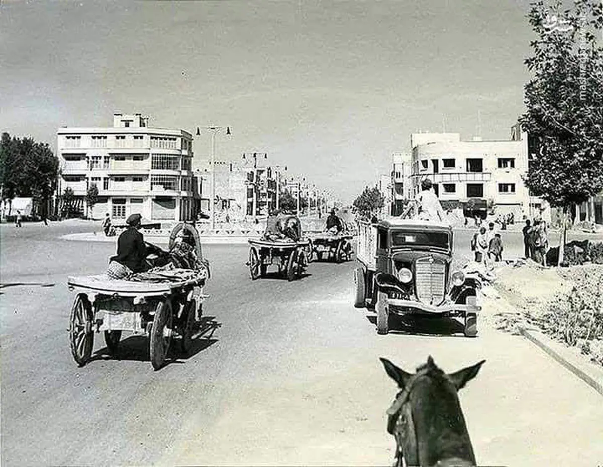 میدان فردوسی دهه ٢٠