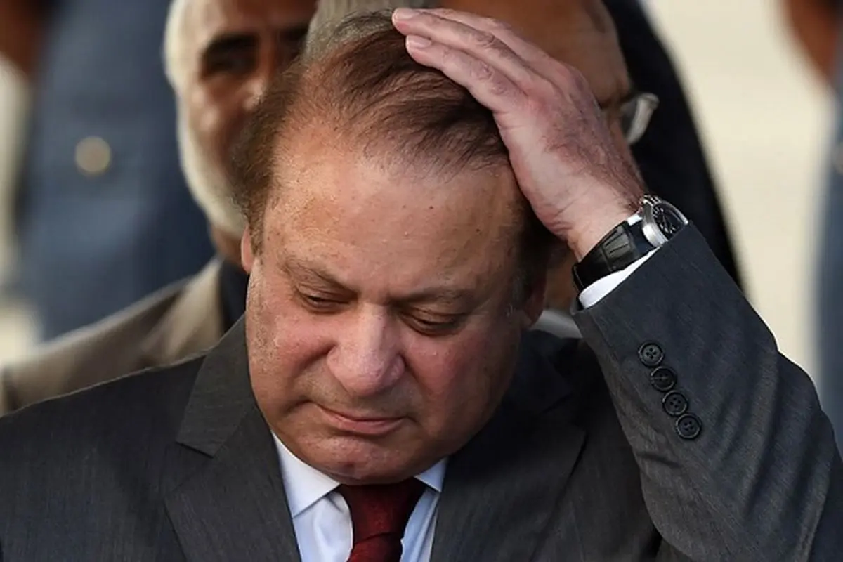 نخست وزیر پاکستان از سمت خود برکنار شد