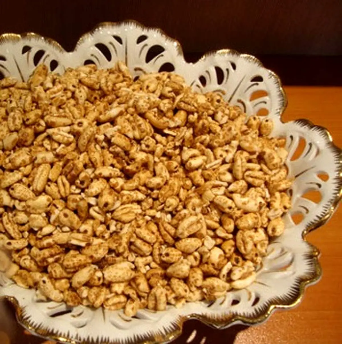خودتان شیرین گندمک درست کنید