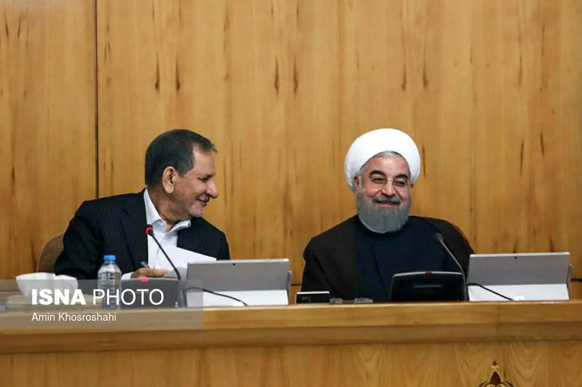 خندههای روحانی در آخرین جلسه هیات دولت یازدهم