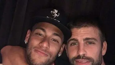 تمسخر پیکه توسط هوادارانPSG!