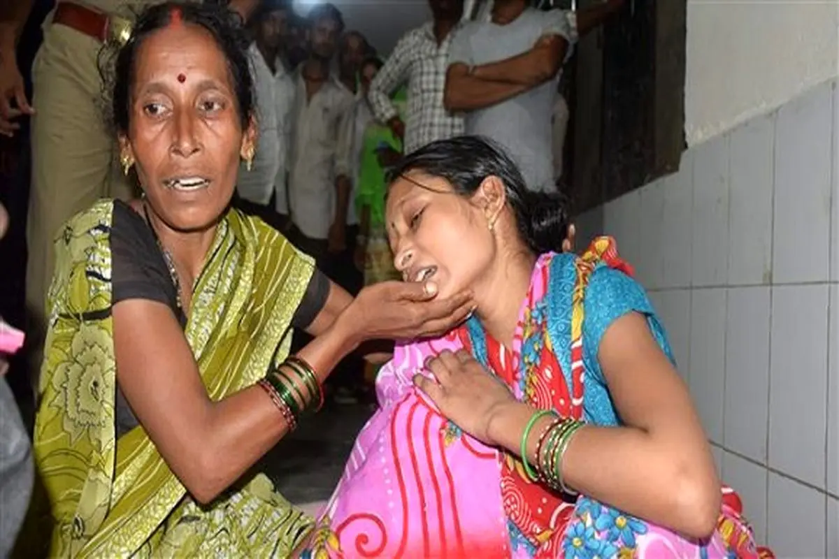 مرگ فاجعه‌بار ۳۰ کودک هندی به خاطر تمام شدن کپسول اکسیژن