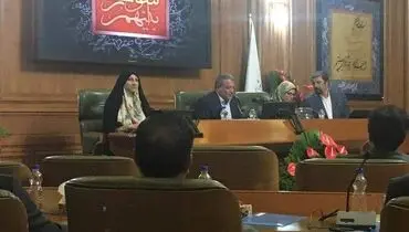 محسن هاشمی بر صندلی ریاست شورای شهر